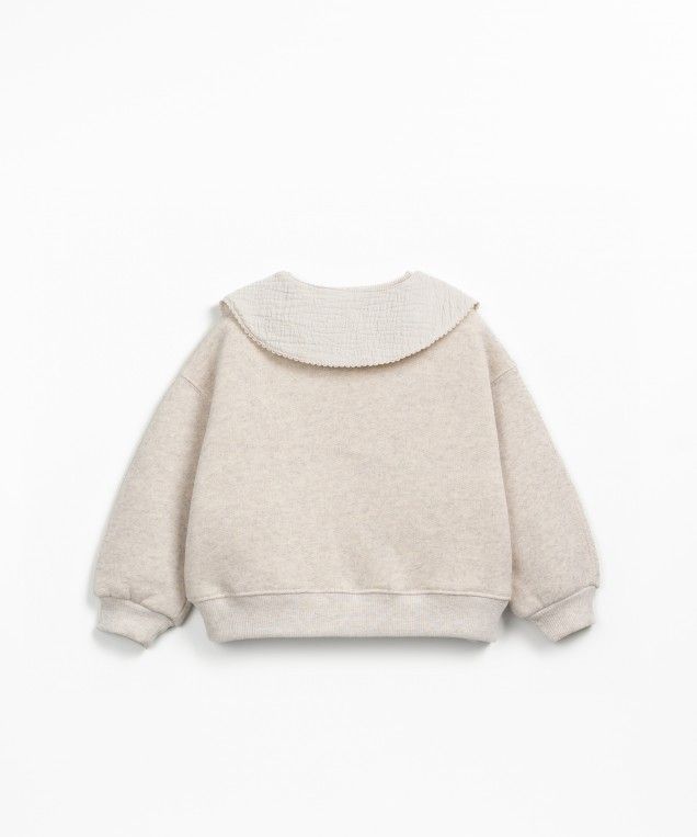 Play Up Fleece Sweater Collar Tones