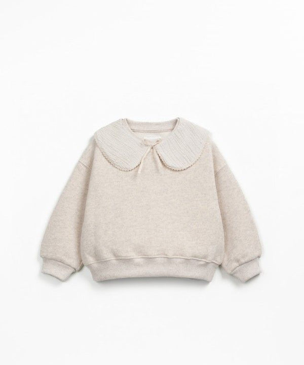 Play Up Fleece Sweater Collar Tones