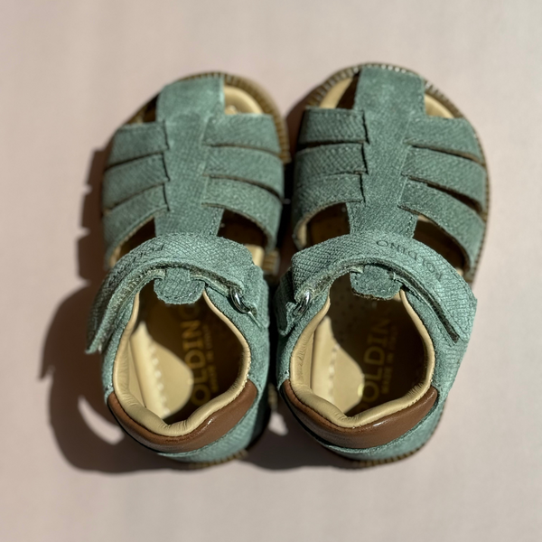 Poldino Eerste Sandaaltje Hedge Green (maat 19-23)