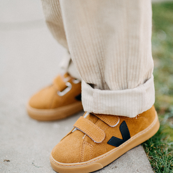 Veja Sneaker Small Esplar Winter Gevoerd Suede Camel (maat 26-32)