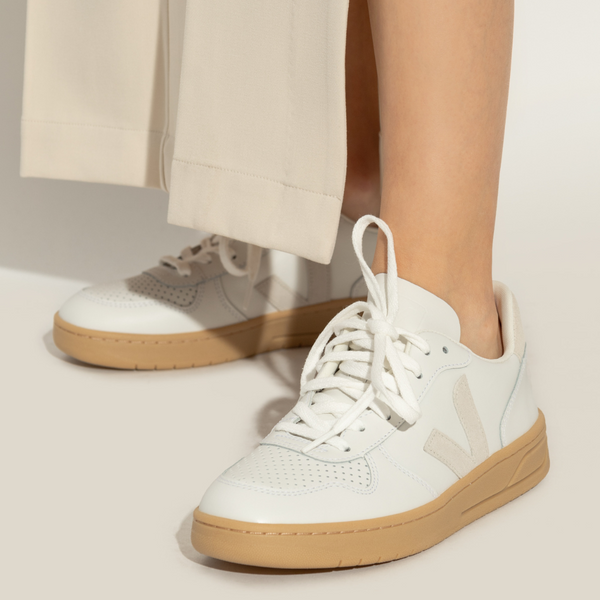 Veja Woman V-10 Leather Extra White Natural (maat 36-41)