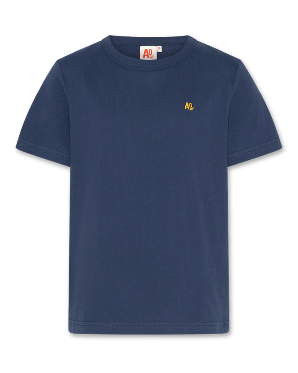 AO76 Mat T-Shirt Logo