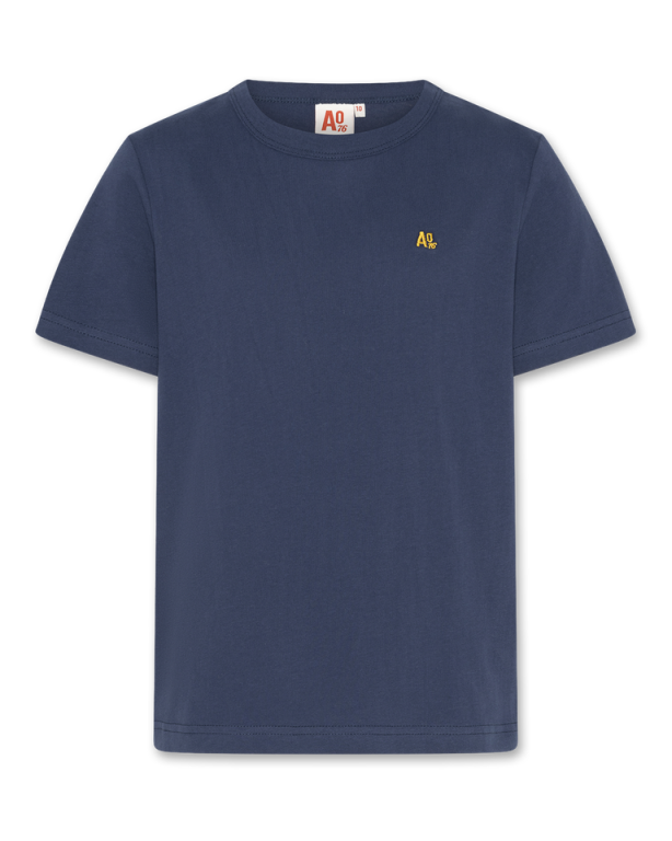 AO76 Mat T-Shirt Logo