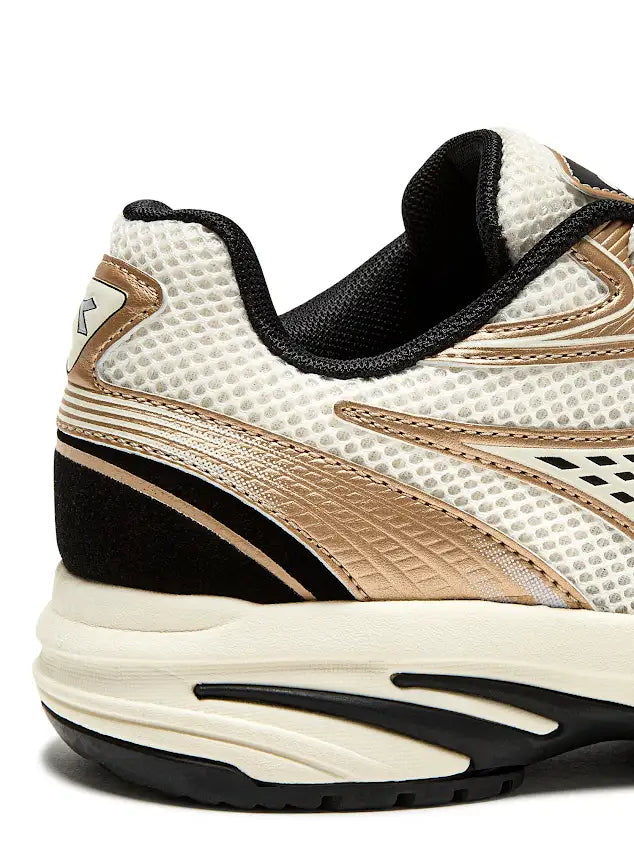 Diadora Runner Champagne Beige (maat 36-42)