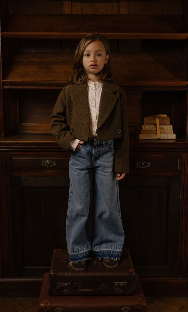 Charlie Petite Isae Flaired Jeans