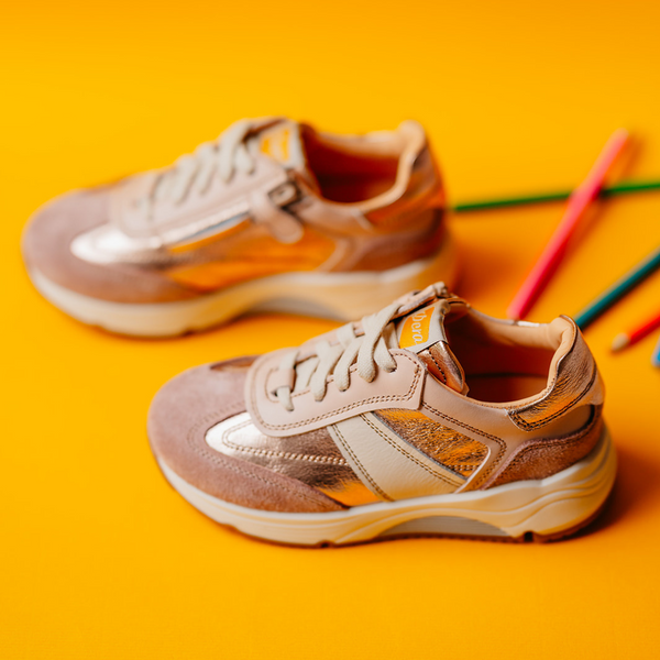 Ocra Runner Pink Metallic (maat 26-36)