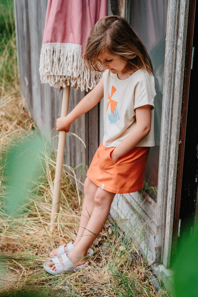 Bonnie & The Gang Goldie Cropped Tee Biscuit Parasol