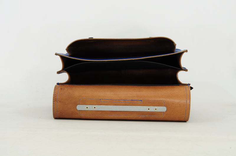 Own Stuff Boekentas (magnetisch slot) Lagere School Football Cobalt