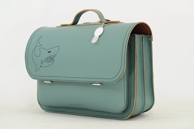 Own Stuff Boekentas (magnetisch slot) Lagere School Shark Azul